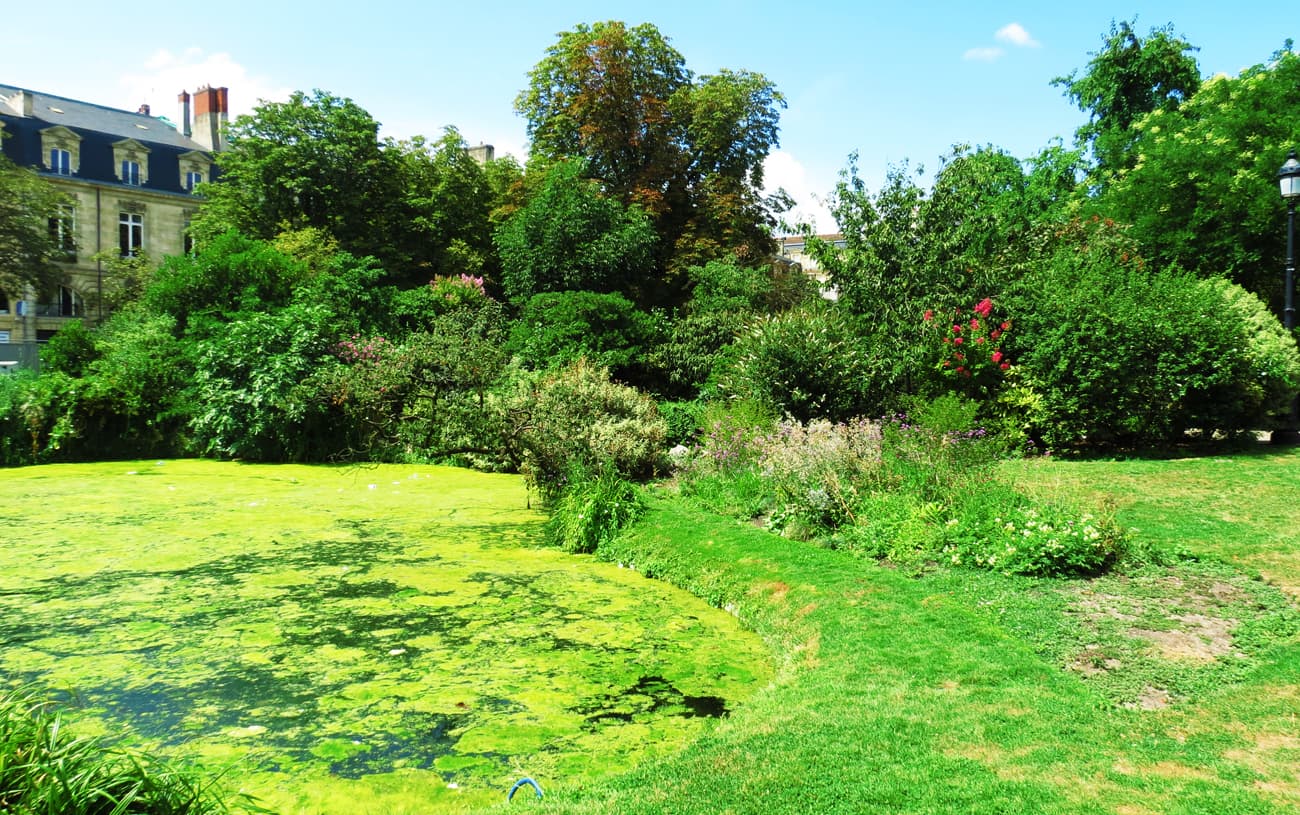 Article about the best parks and gardens in Bordeaux, France